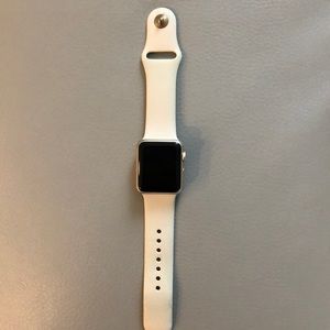 Apple Watch Series 1 still in great condition!